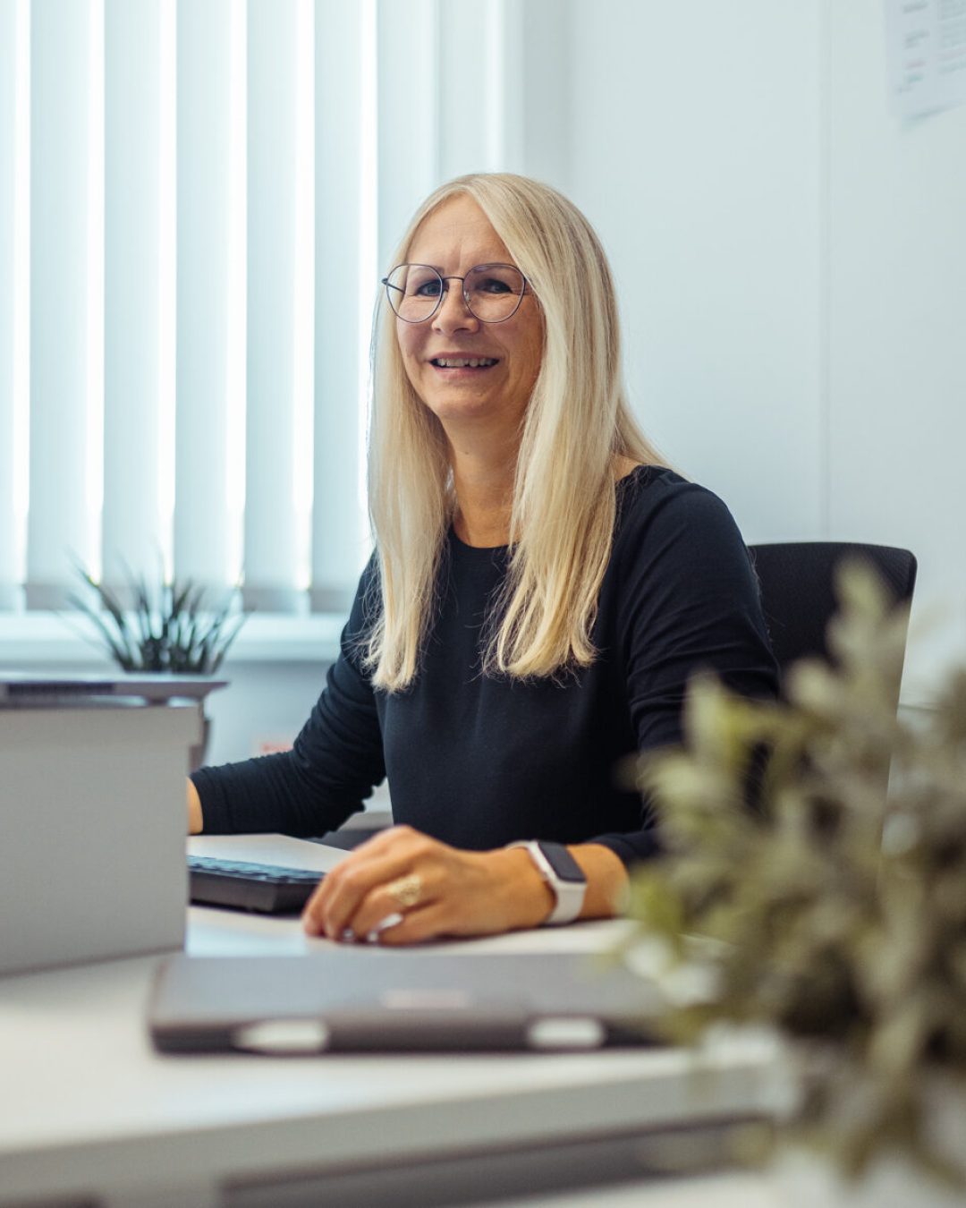 2024-11 Markgraf-Moods-Office-151